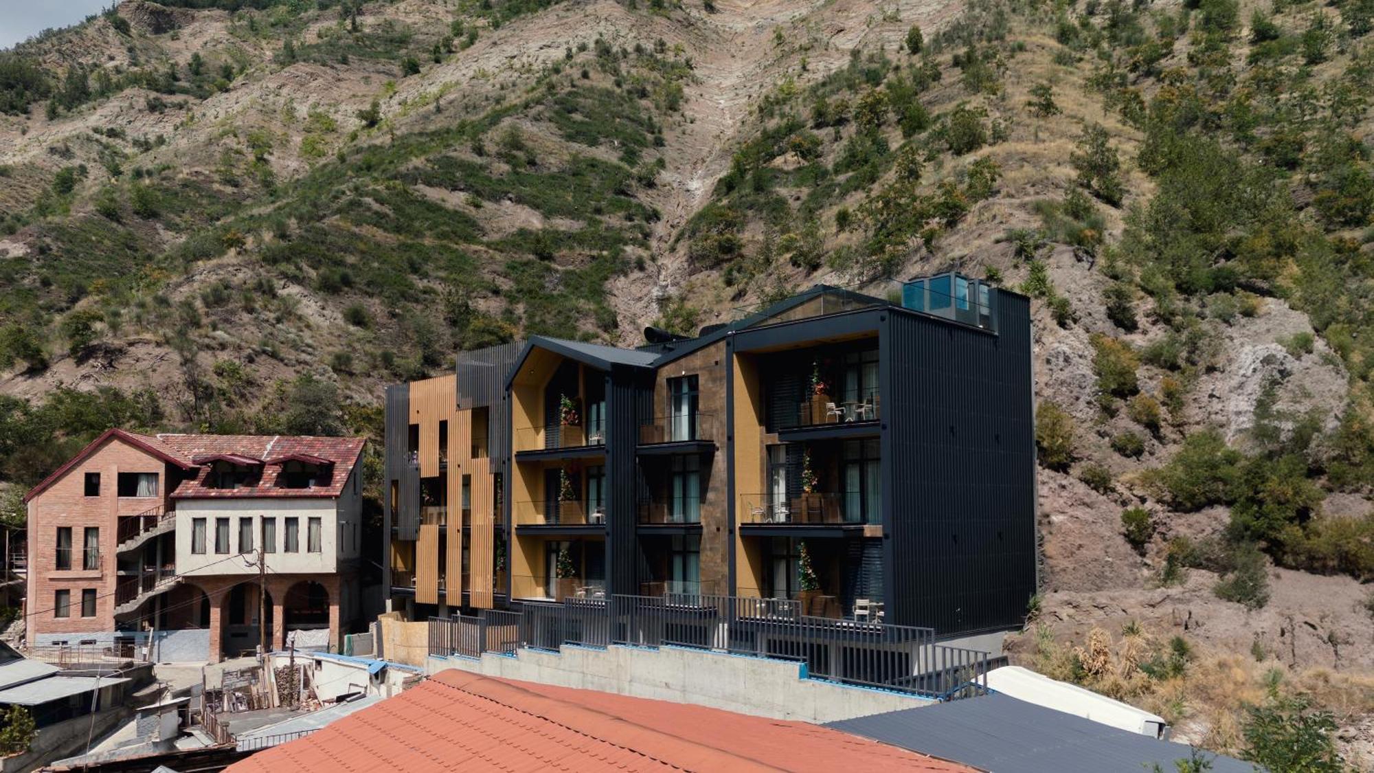 Solridge Aparthotel Tbilisi Exteriör bild